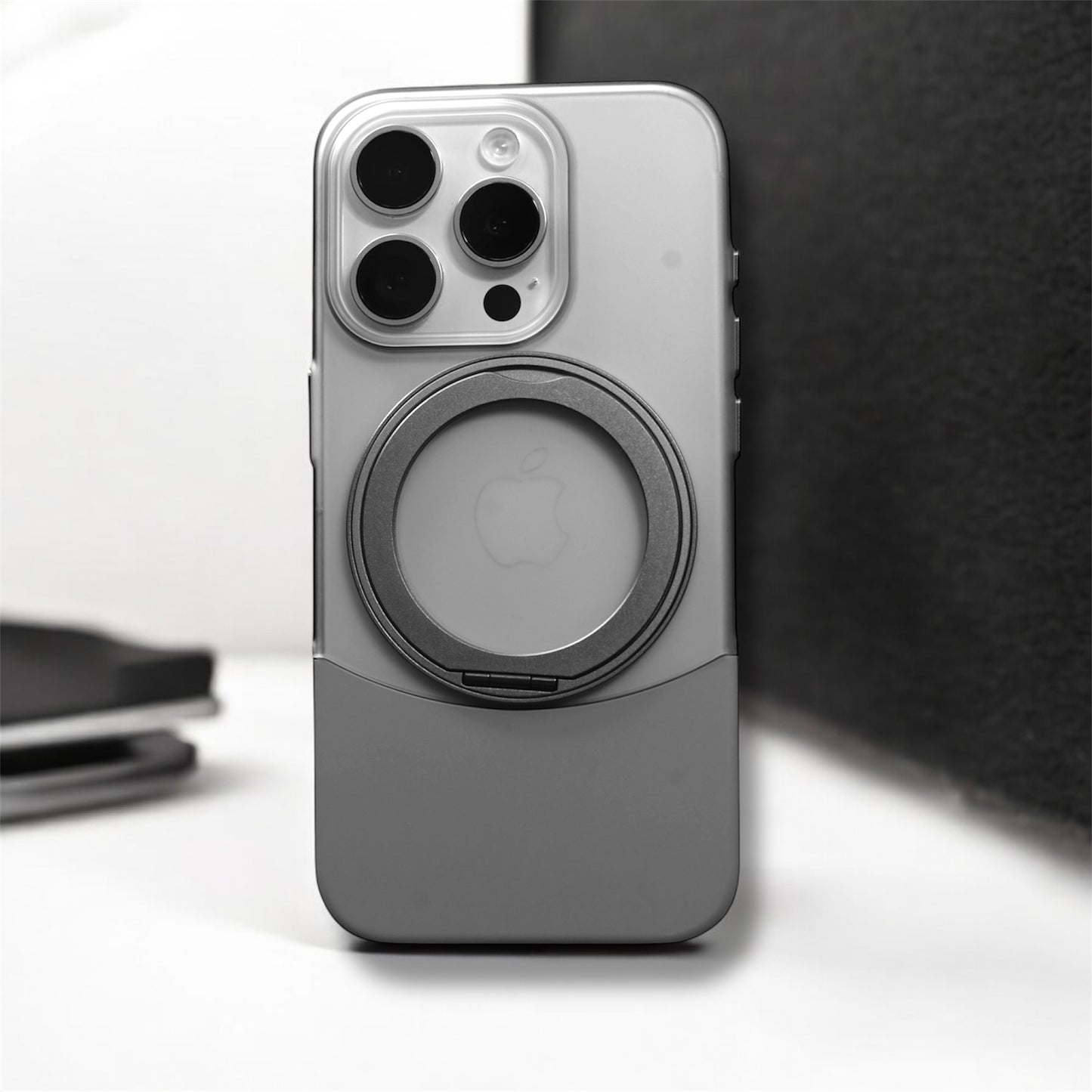 Virat's fav dual tone detachable metallic magsafe cover